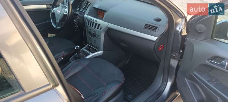Хэтчбек Opel Astra 2009 в Каменском фото 18 Хэтчбек Opel Astra 2009 в Каменском