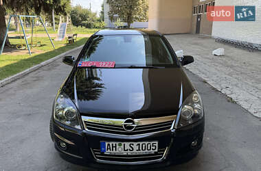 Хэтчбек Opel Astra 2009 в 