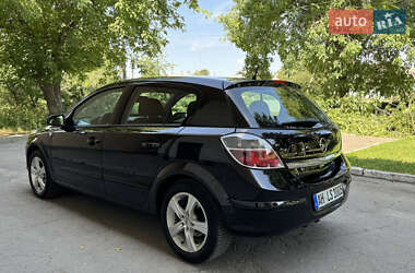 Хэтчбек Opel Astra 2009 в 