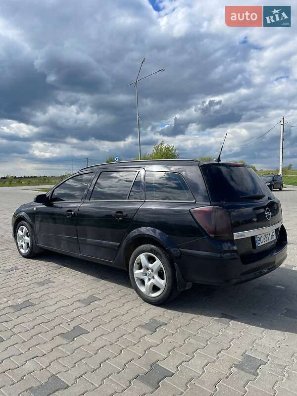 Універсал Opel Astra 2007 в Львові
