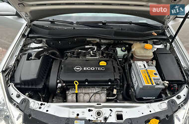Универсал Opel Astra 2009 в 