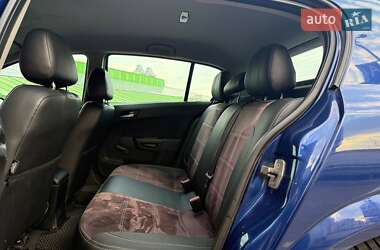 Хэтчбек Opel Astra 2008 в 