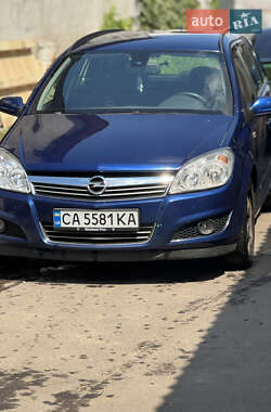 Універсал Opel Astra 2009 в Черкасах