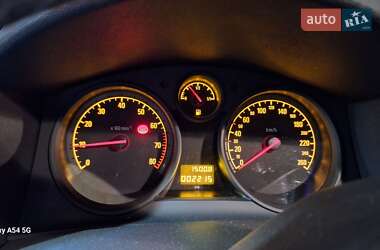 Седан Opel Astra 2013 в 