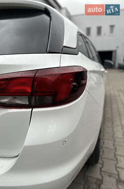 Универсал Opel Astra 2016 в 