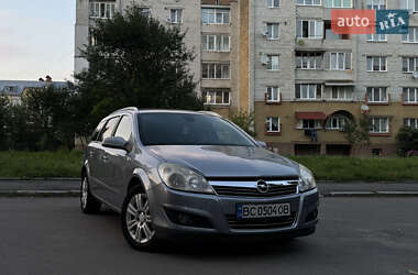 Универсал Opel Astra 2008 в Дрогобыче