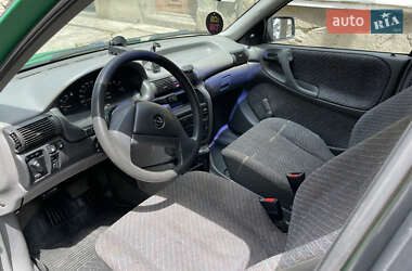 Хэтчбек Opel Astra 1993 в 