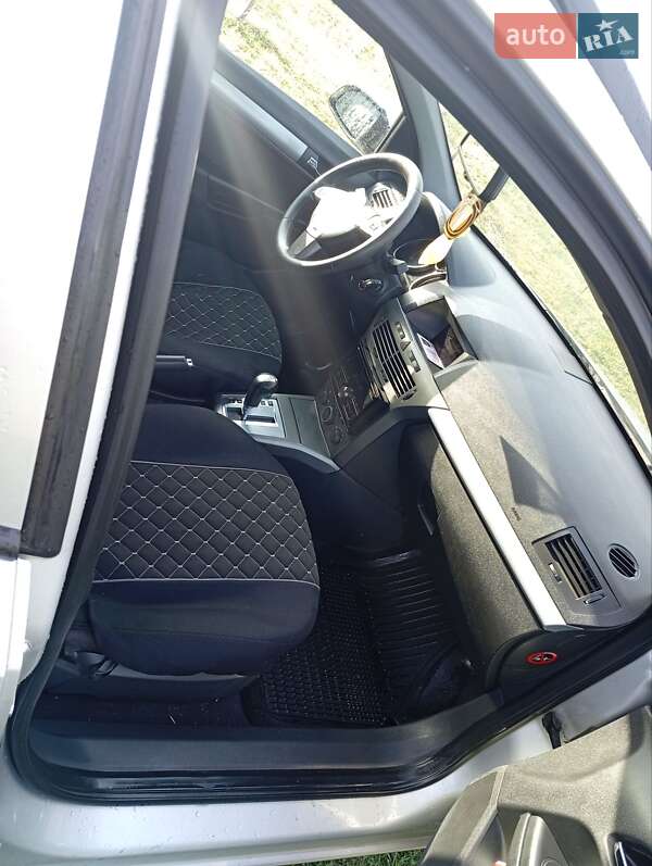 Универсал Opel Astra 2006 в Ждениеве фото 8 Универсал Opel Astra 2006 в Ждениеве