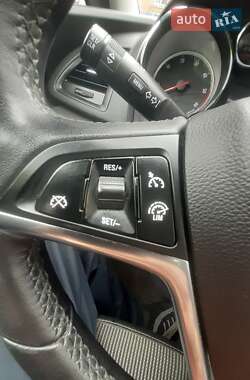 Универсал Opel Astra 2016 в 