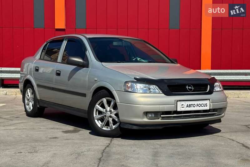 Седан Opel Astra 2007 в 
