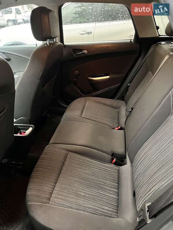 Універсал Opel Astra 2012 в Івано-Франківську фото 9 Універсал Opel Astra 2012 в Івано-Франківську