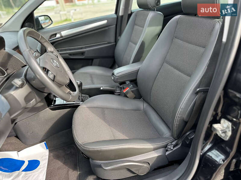 Универсал Opel Astra 2009 в Харькове