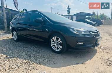 Универсал Opel Astra 2017 в 