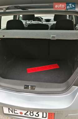 Хэтчбек Opel Astra 2009 в 