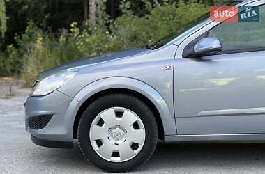 Универсал Opel Astra 2007 в 