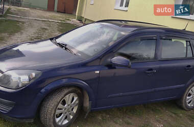 Універсал Opel Astra 2005 в Дрогобичі
