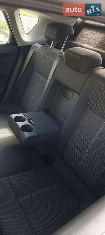 Хэтчбек Opel Astra 2011 в Львове