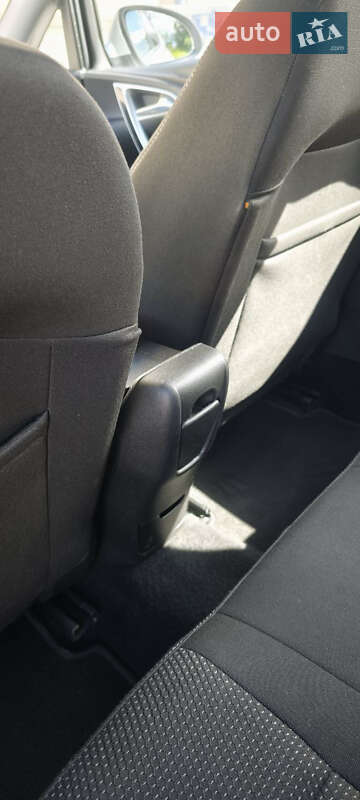 Хэтчбек Opel Astra 2011 в Львове