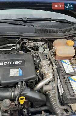 Универсал Opel Astra 2010 в 