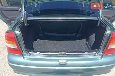 Седан Opel Astra 2007 в 