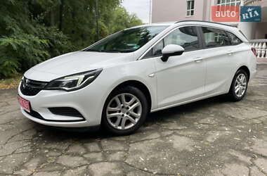 Универсал Opel Astra 2018 в 