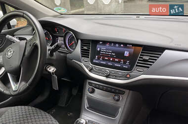 Универсал Opel Astra 2018 в 