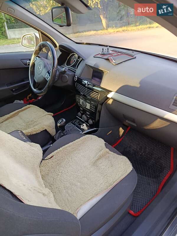 Універсал Opel Astra 2010 в Трускавці фото 4 Універсал Opel Astra 2010 в Трускавці