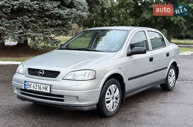 Седан Opel Astra 2008 в 