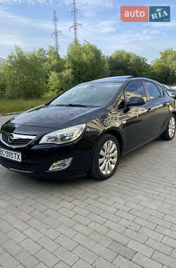 Хетчбек Opel Astra 2010 в Львові