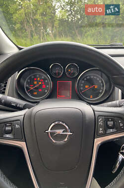 Хэтчбек Opel Astra 2010 в 