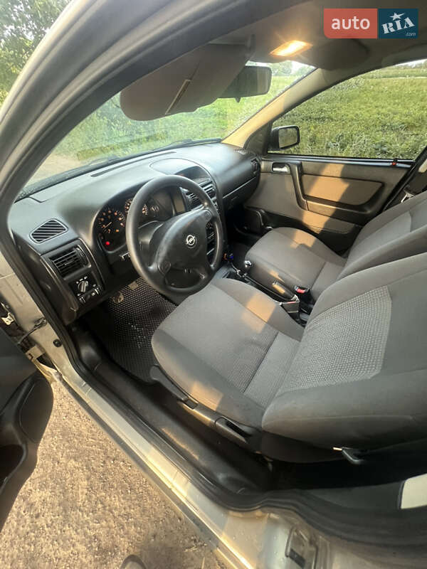 Седан Opel Astra 2008 в Львове фото 8 Седан Opel Astra 2008 в Львове