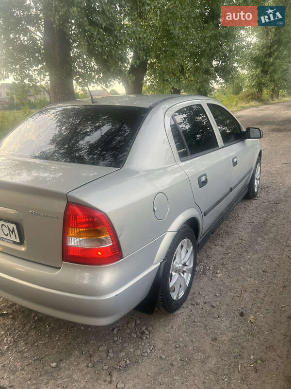 Седан Opel Astra 2008 в Львове фото 10 Седан Opel Astra 2008 в Львове