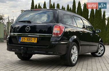 Универсал Opel Astra 2009 в 