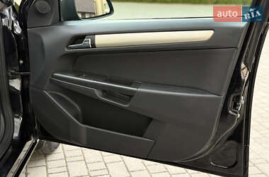 Универсал Opel Astra 2009 в 