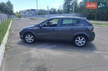 Хэтчбек Opel Astra 2009 в 