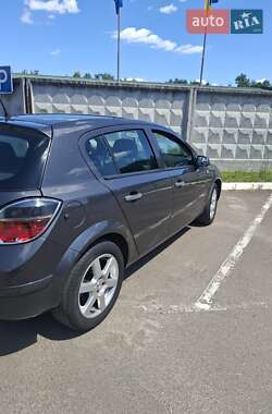 Хэтчбек Opel Astra 2009 в 