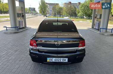 Седан Opel Astra 2013 в 