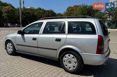 Универсал Opel Astra 2000 в 