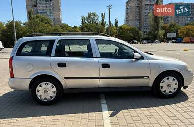 Универсал Opel Astra 2000 в 