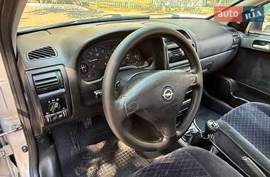 Универсал Opel Astra 2000 в 