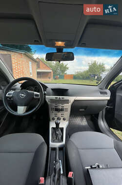 Универсал Opel Astra 2008 в 