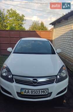 Хетчбек Opel Astra 2013 в Харкові