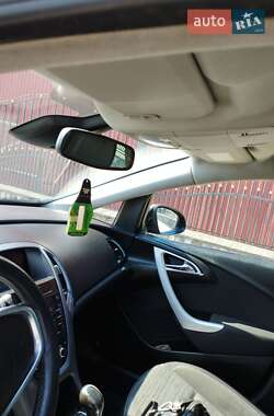 Универсал Opel Astra 2014 в 