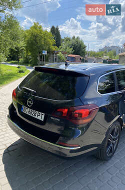 Универсал Opel Astra 2014 в 
