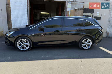 Универсал Opel Astra 2017 в 