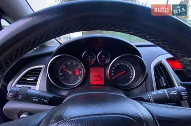 Универсал Opel Astra 2012 в 