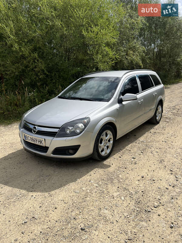 Универсал Opel Astra 2006 в 