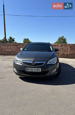 Opel Astra 2011 Opel Astra 2011