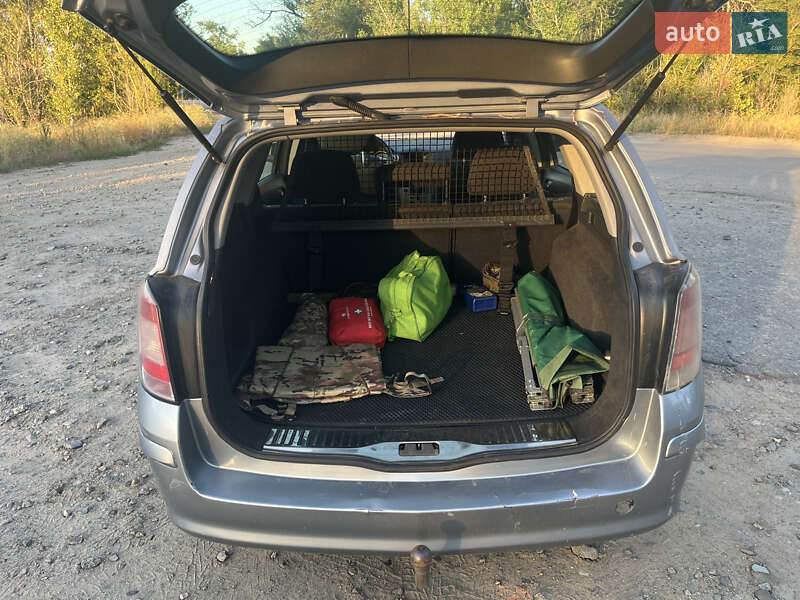 Універсал Opel Astra 2007 в Дніпрі