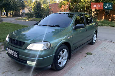 Седан Opel Astra 2008 в Краснограде
